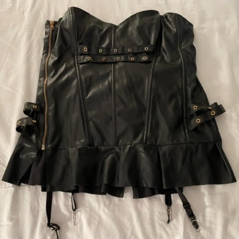 Lot of 6 mini dresses, size L, no rips, stains or tears. Sexy lot
